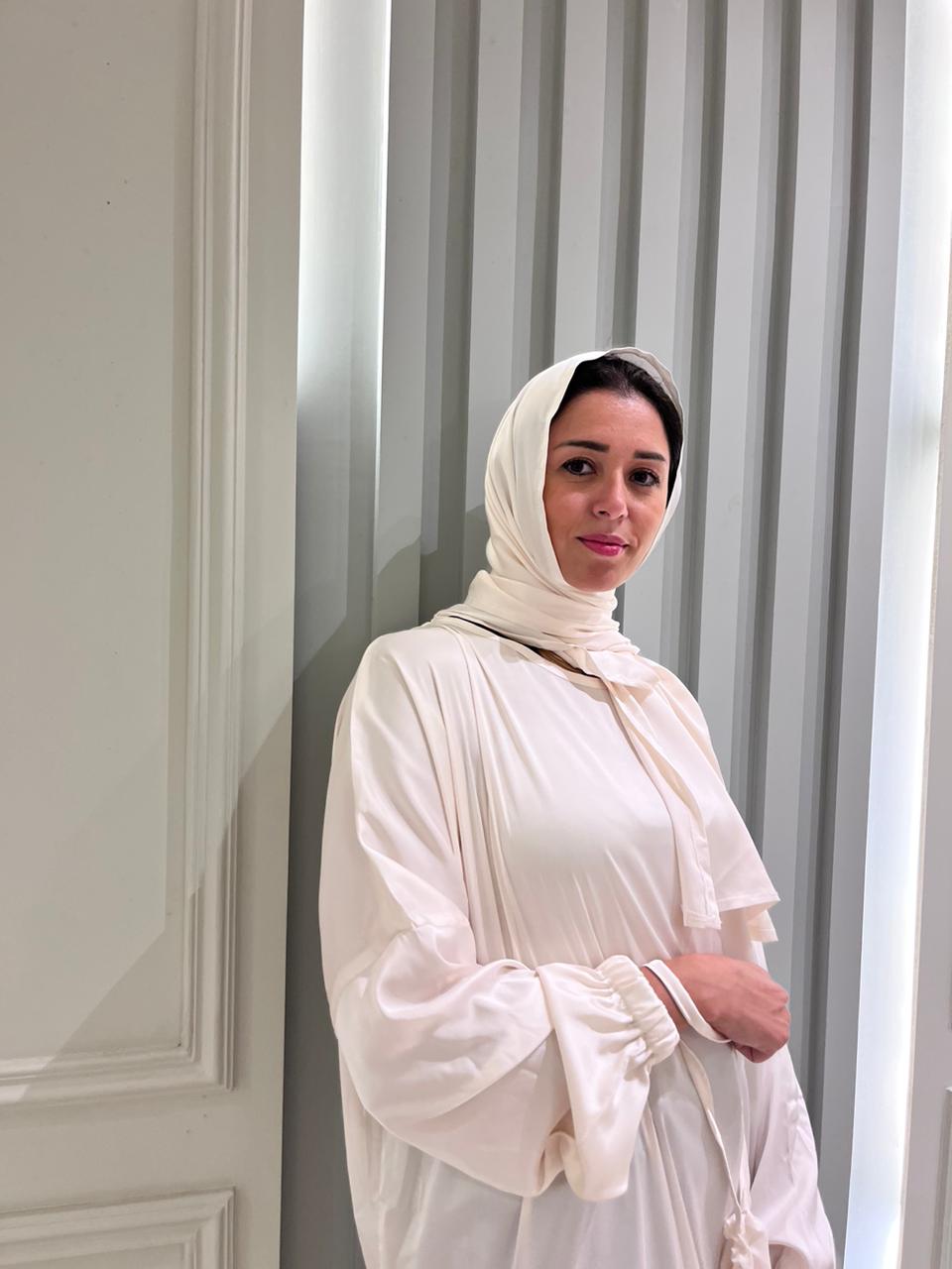 Off White Satin Esdal