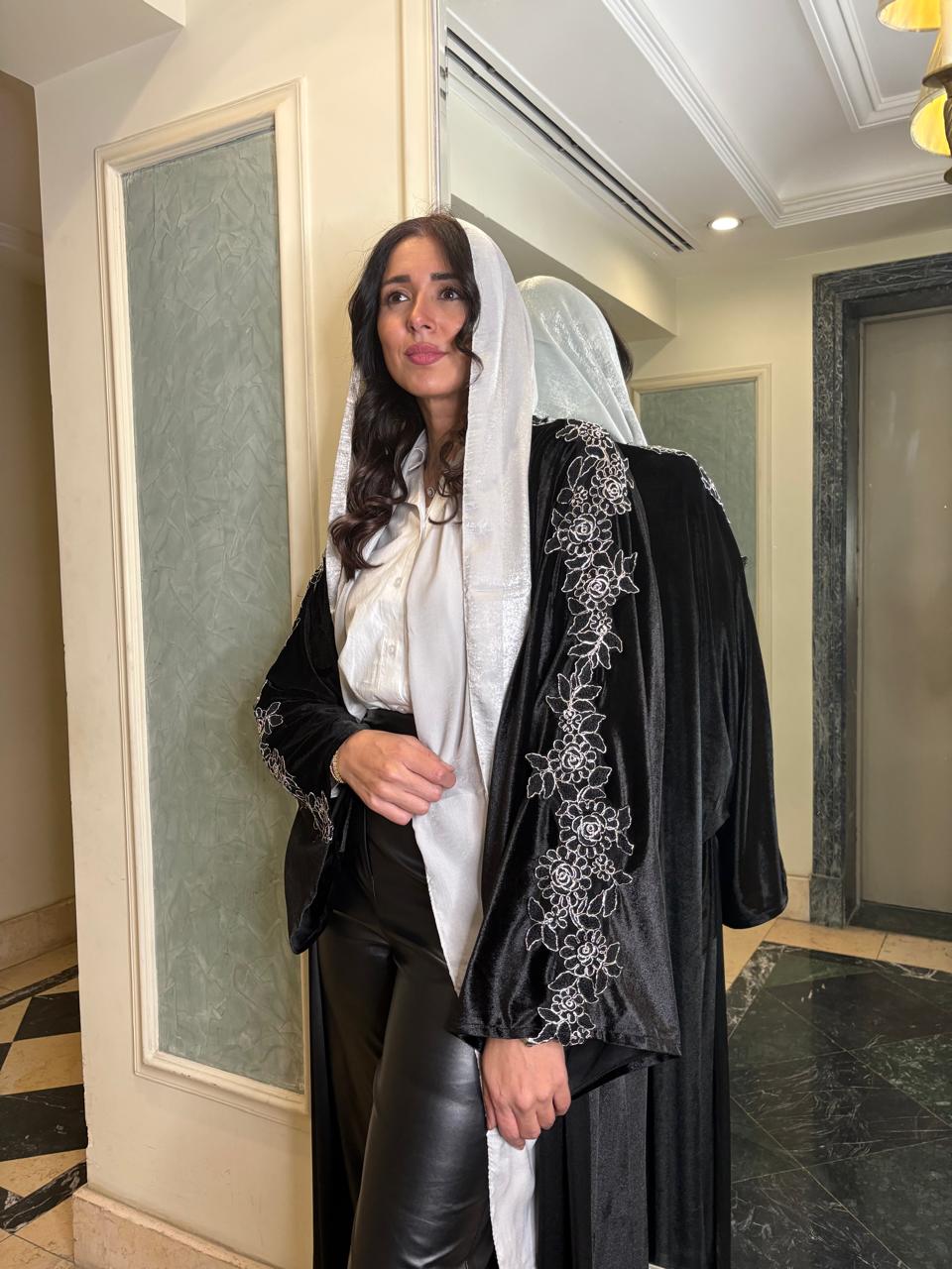 Velvet black Abaya