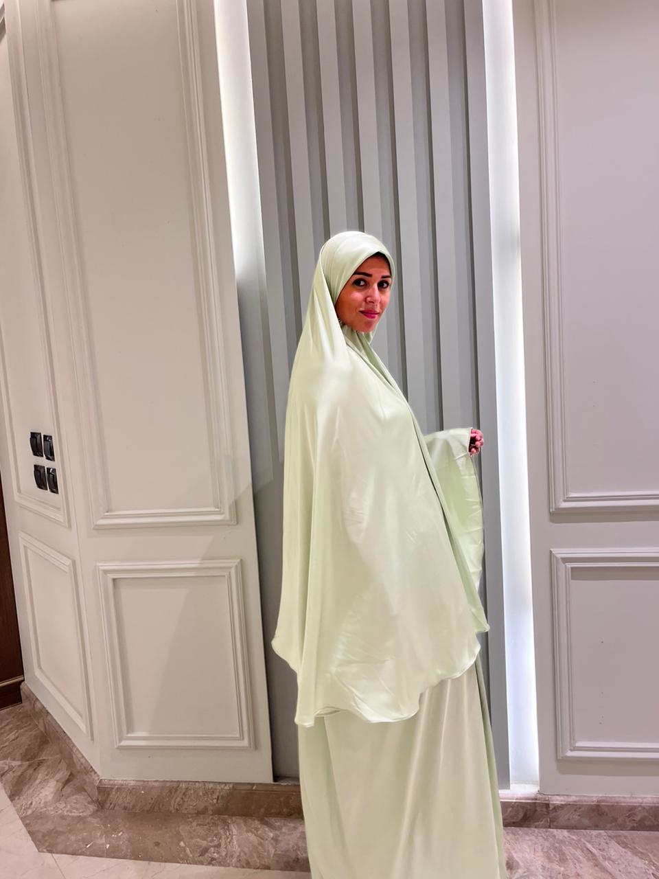 Pistache Satin Two Pieces Set